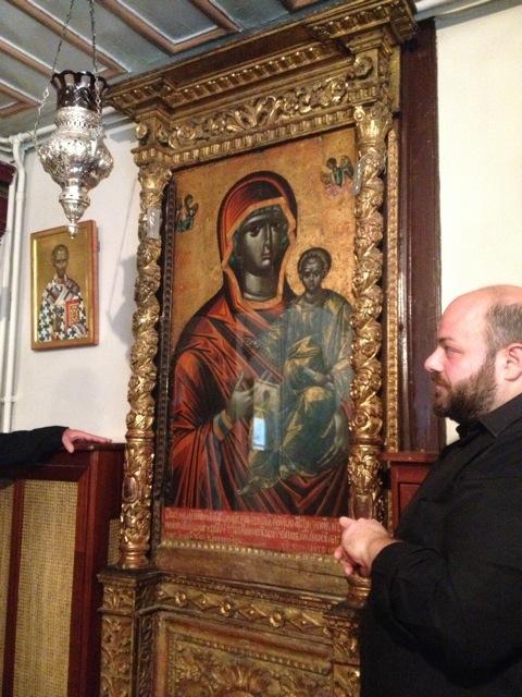 Neben der Ikone im Dreifaltigkeitskloster Mönch Ioannis Gregoriades