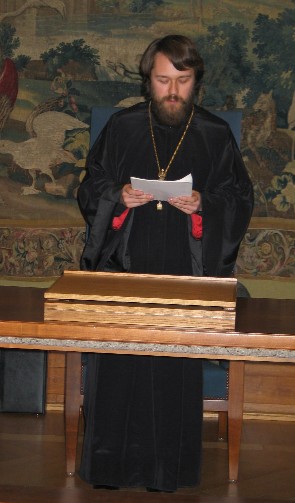 Bischof Hilarion bei der Vorlesung